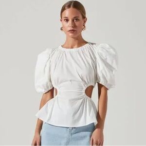 Astr The Label Juno Side Cutout Top